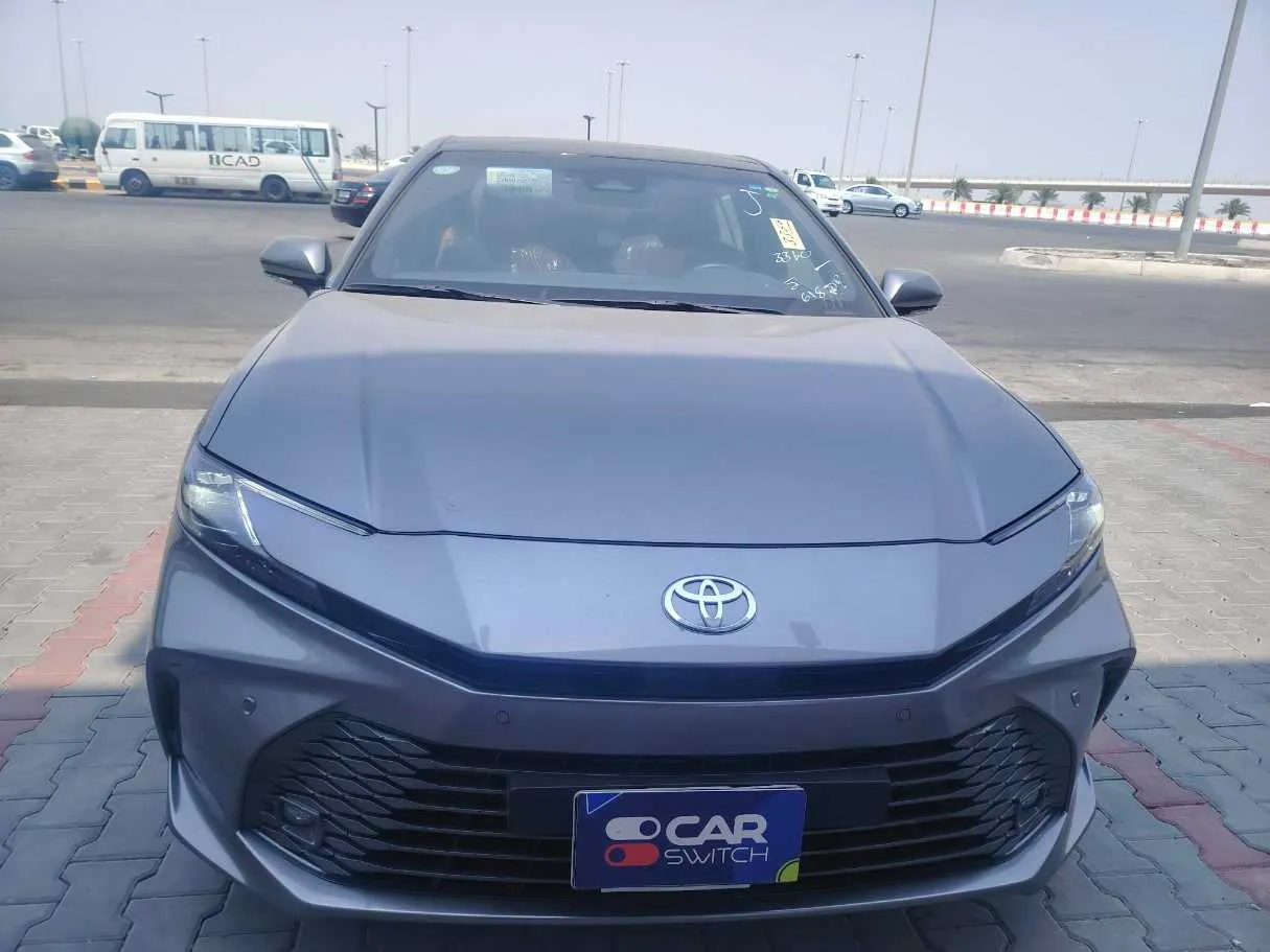 Car image 2