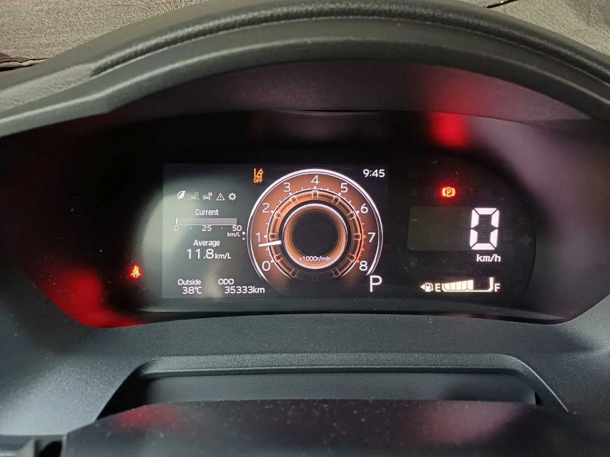 Car image 19