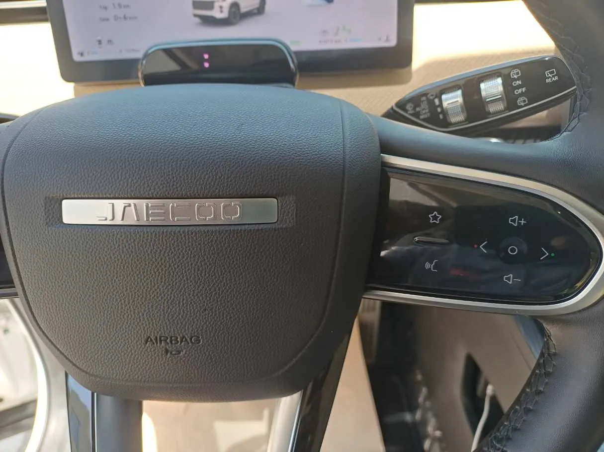 Car image 22