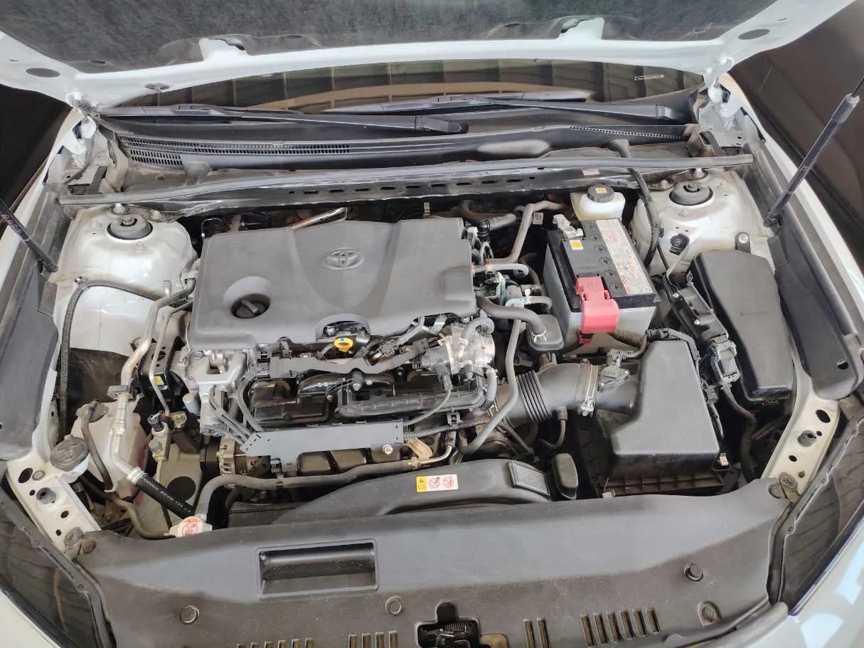 Car image 32