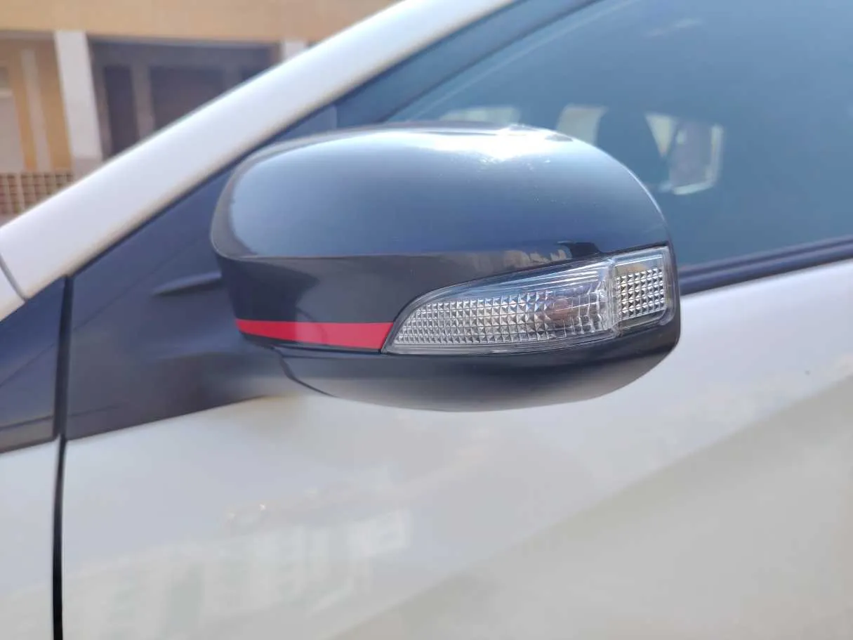 Car image 27