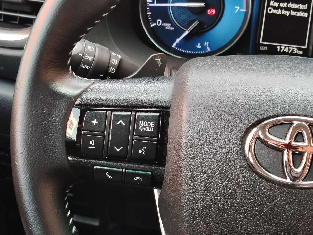 Car image 38
