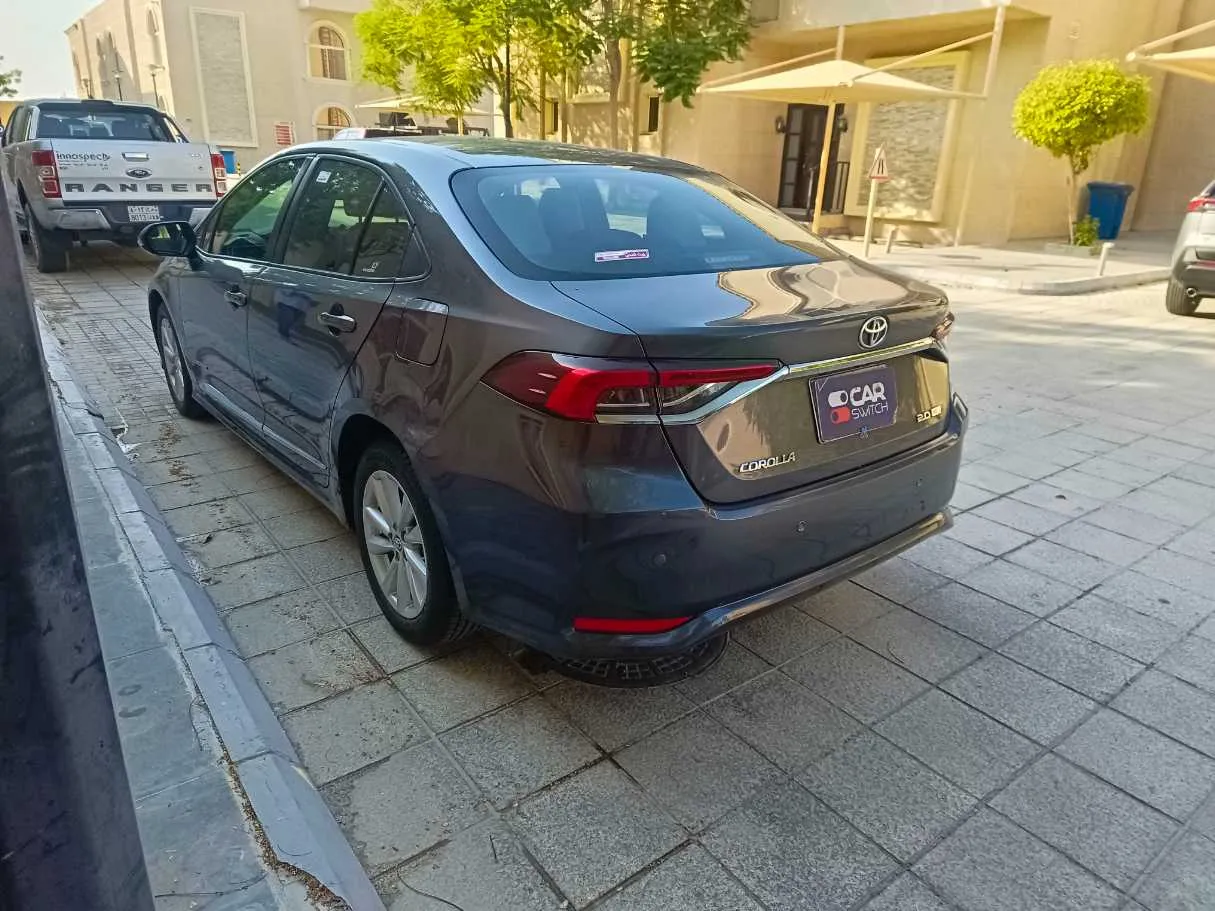 Car image 7