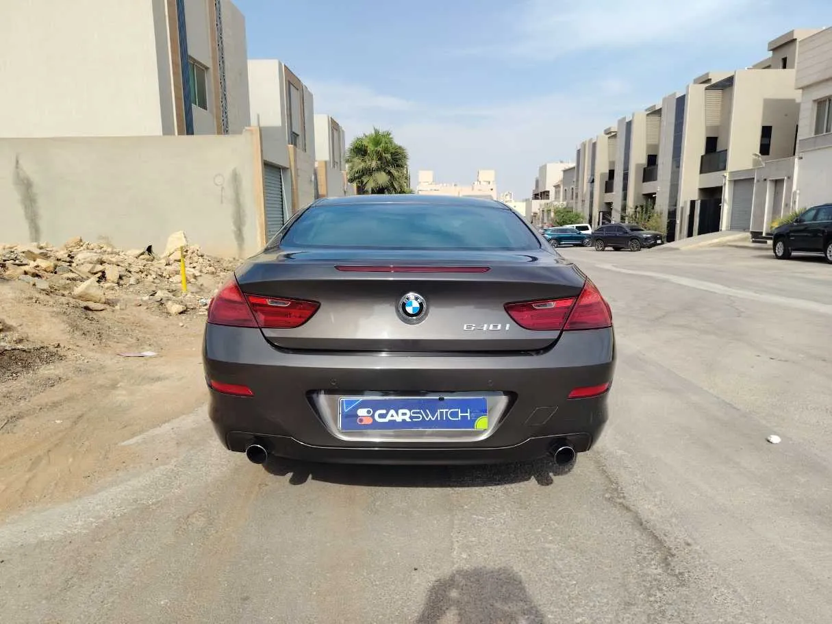 Car image 6