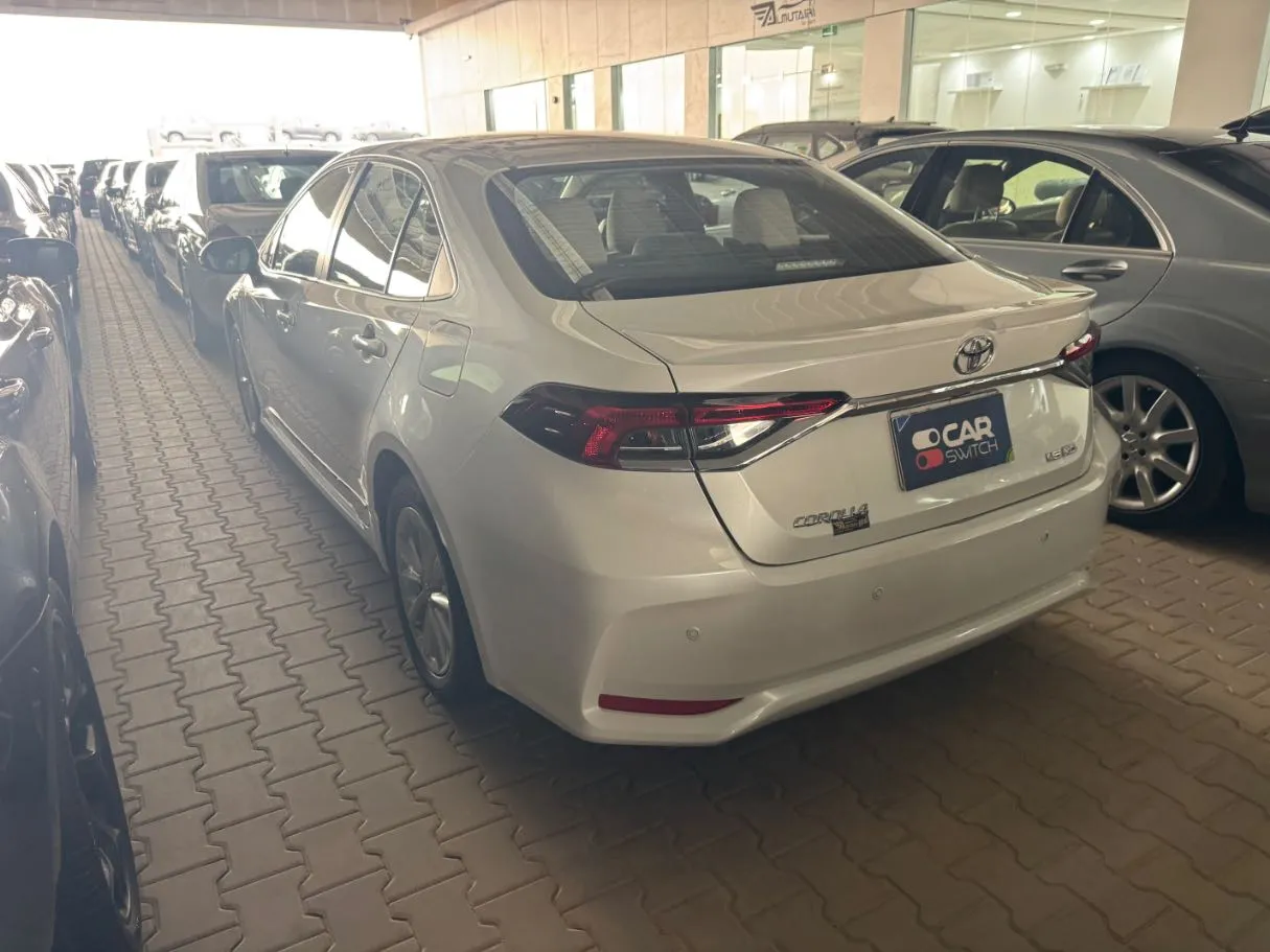 Car image 6