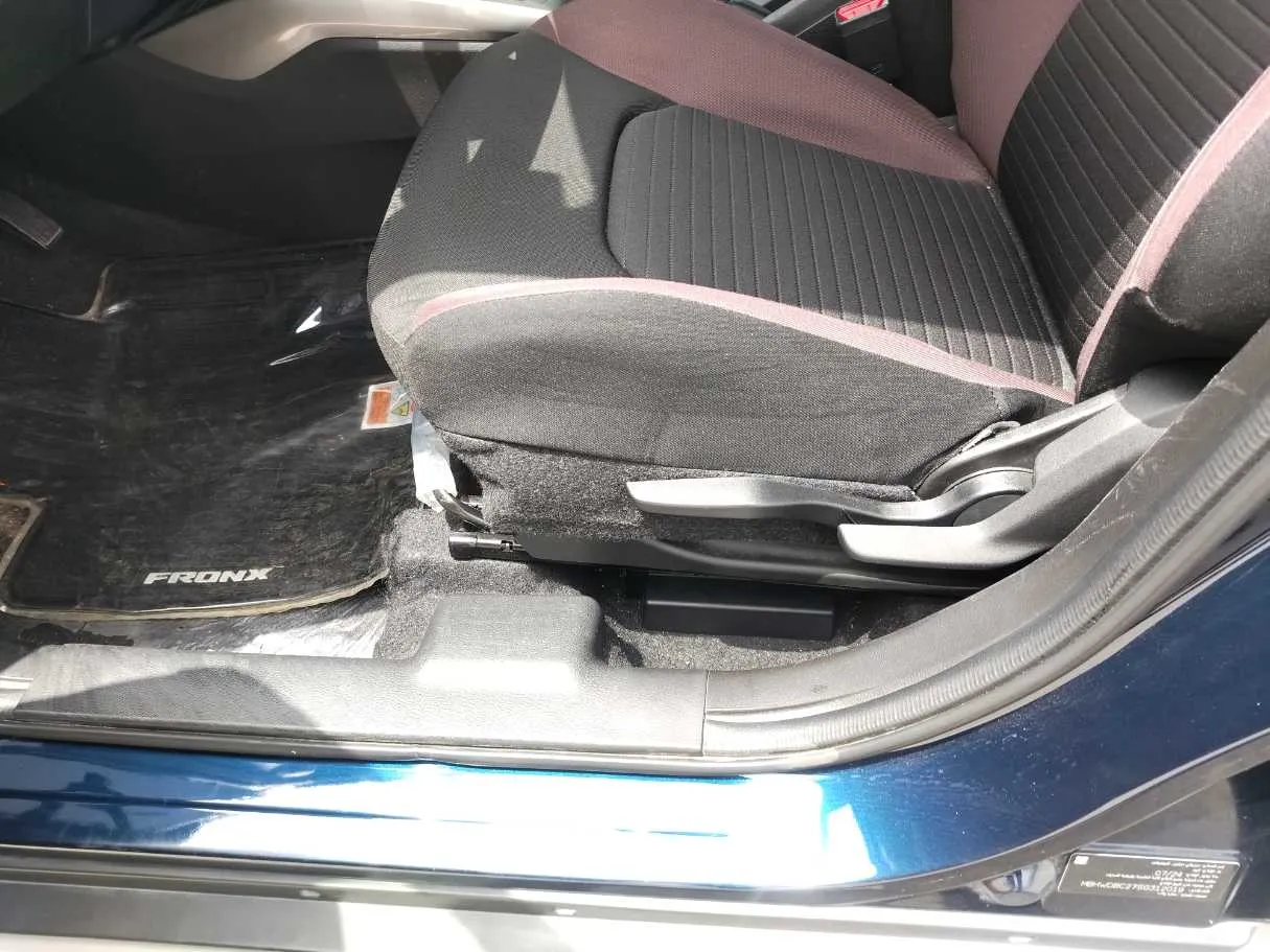 Car image 33