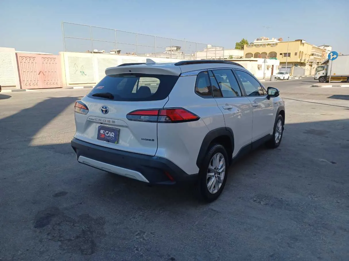 Car image 5
