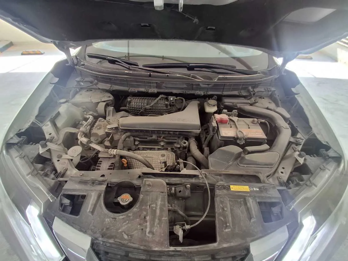 Car image 19