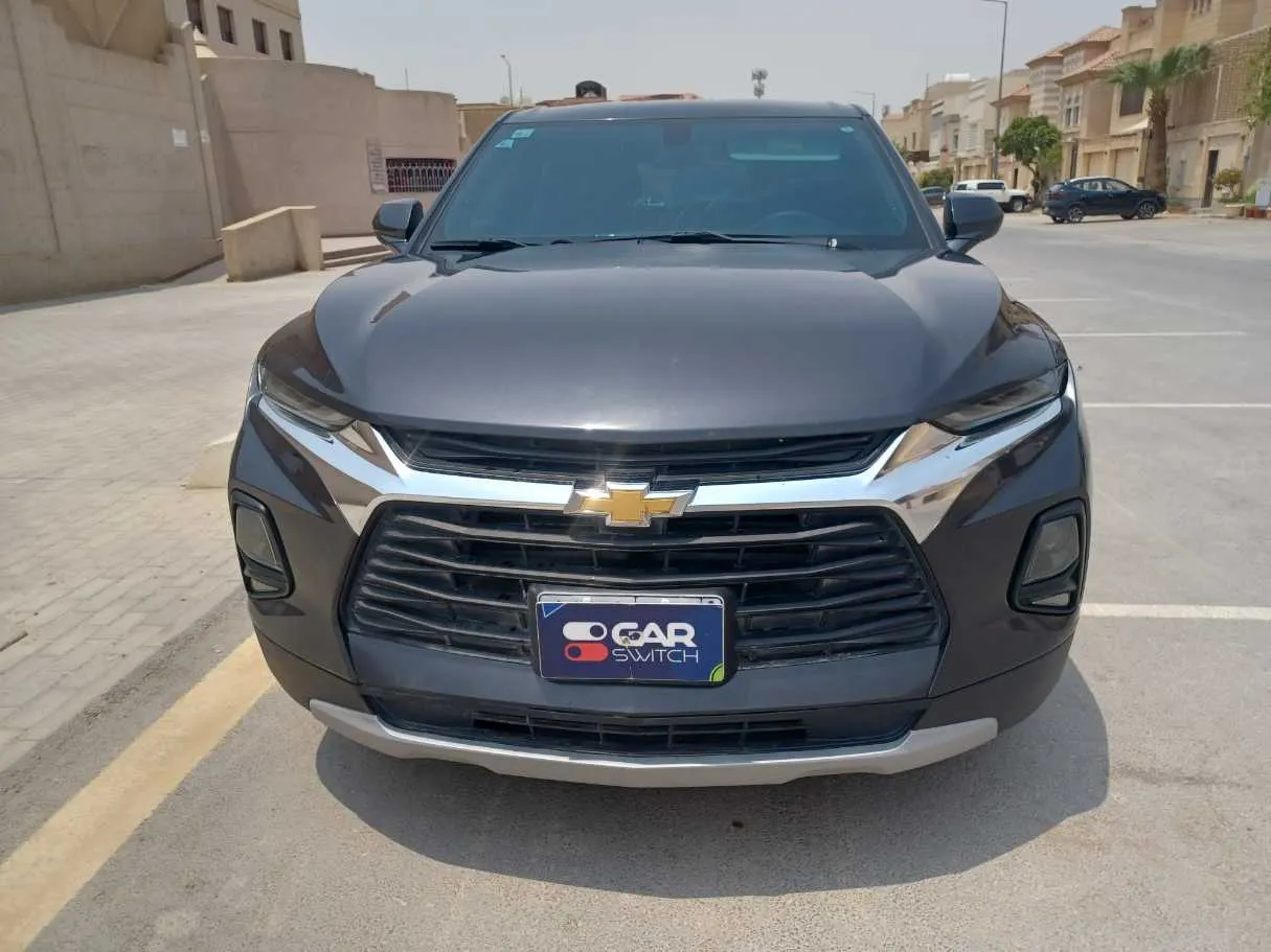Car image 2