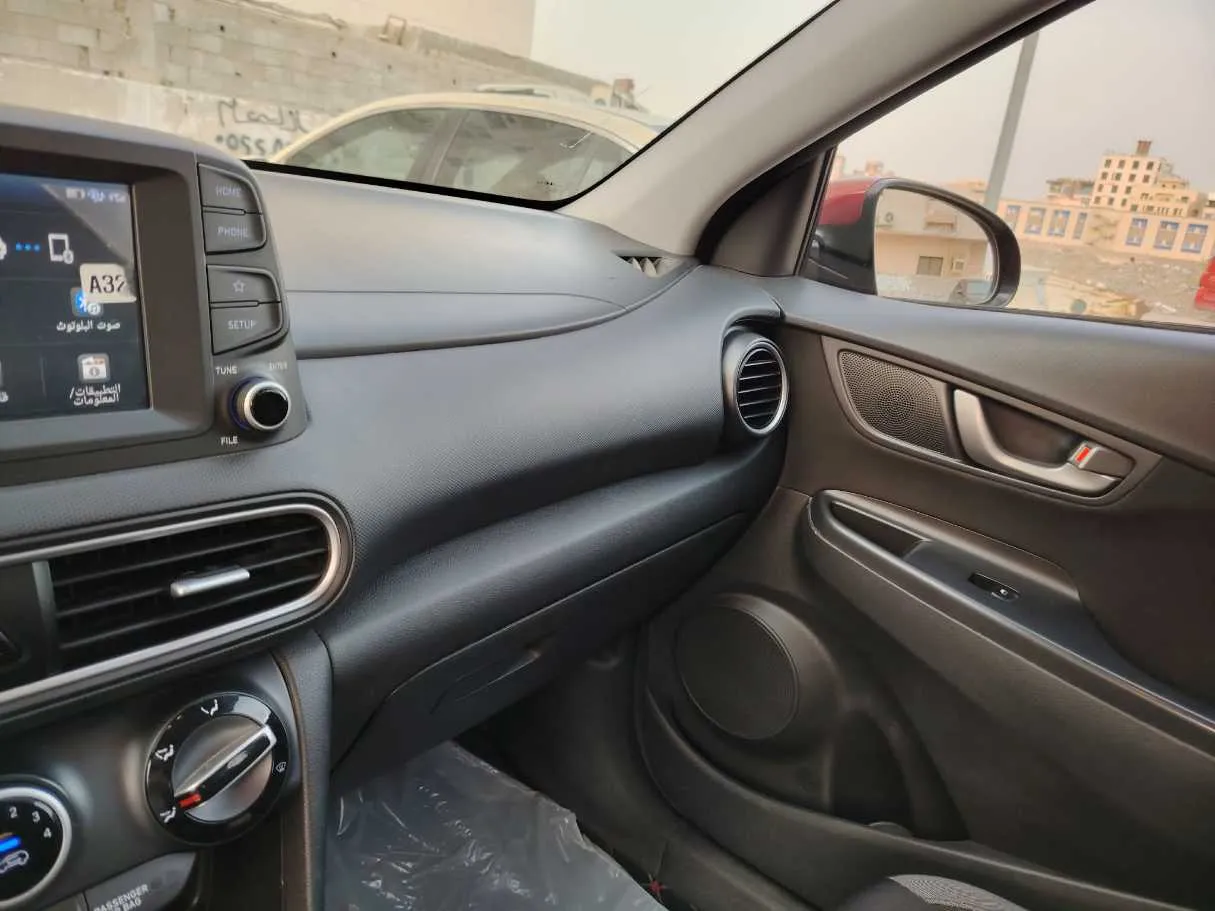 Car image 23