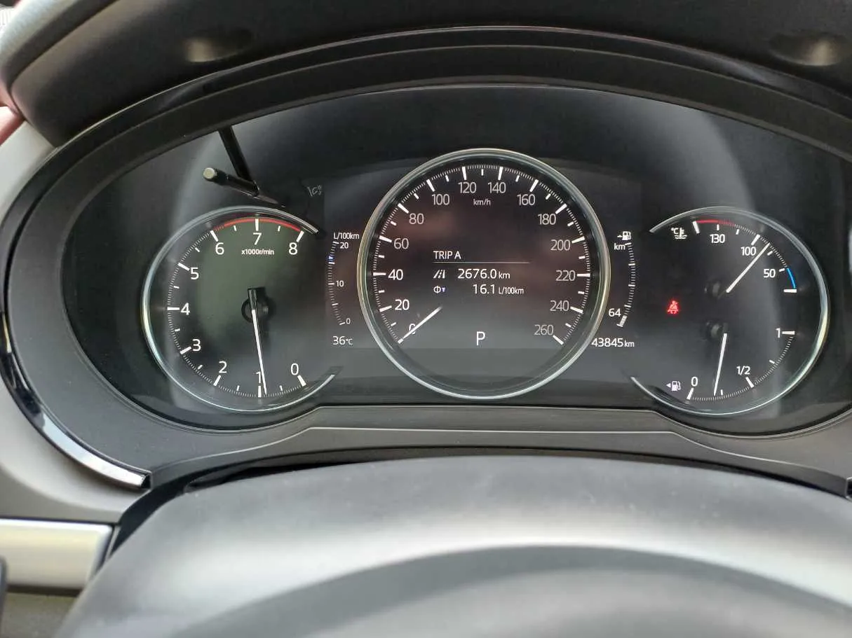 Car image 20