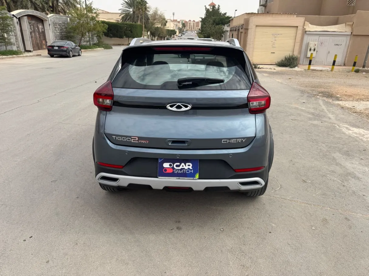Car image 5
