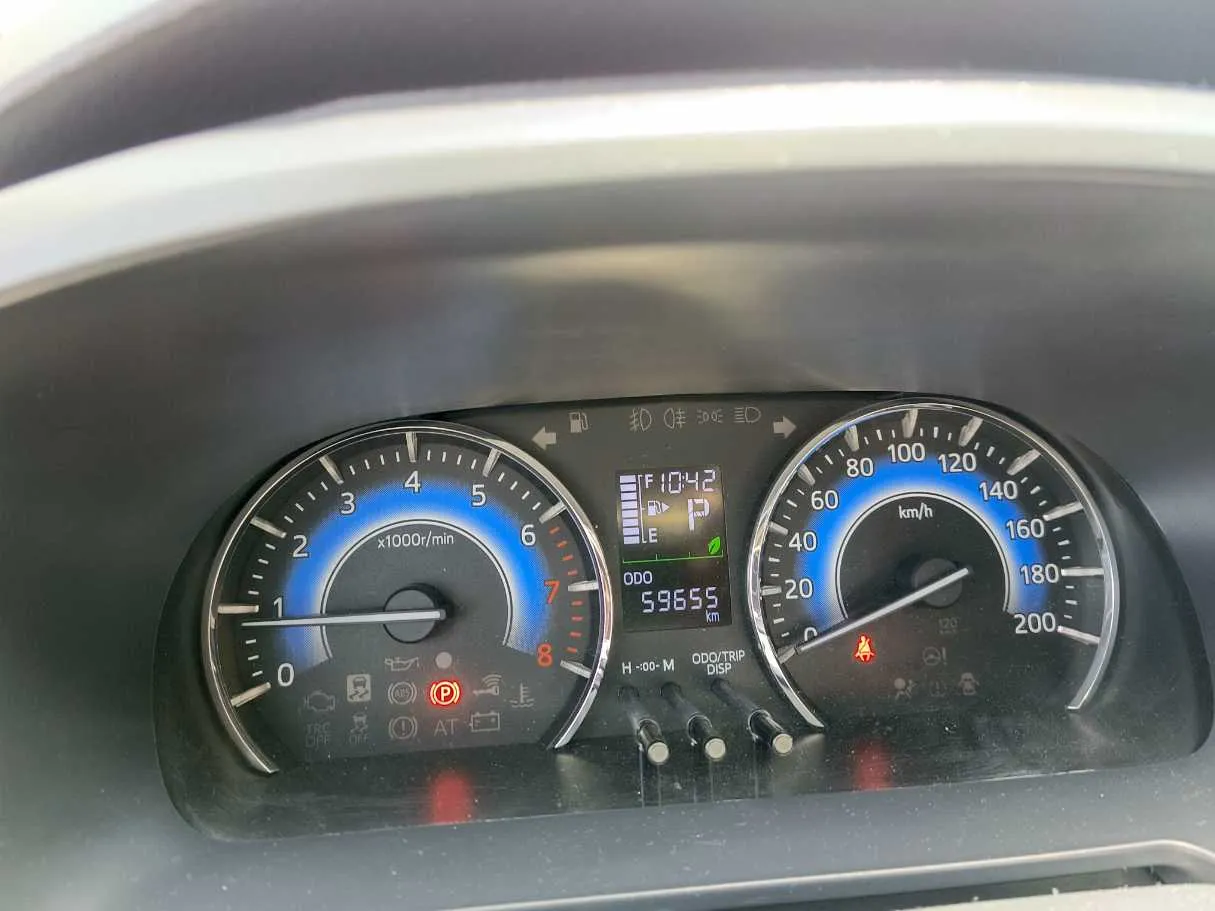 Car image 25
