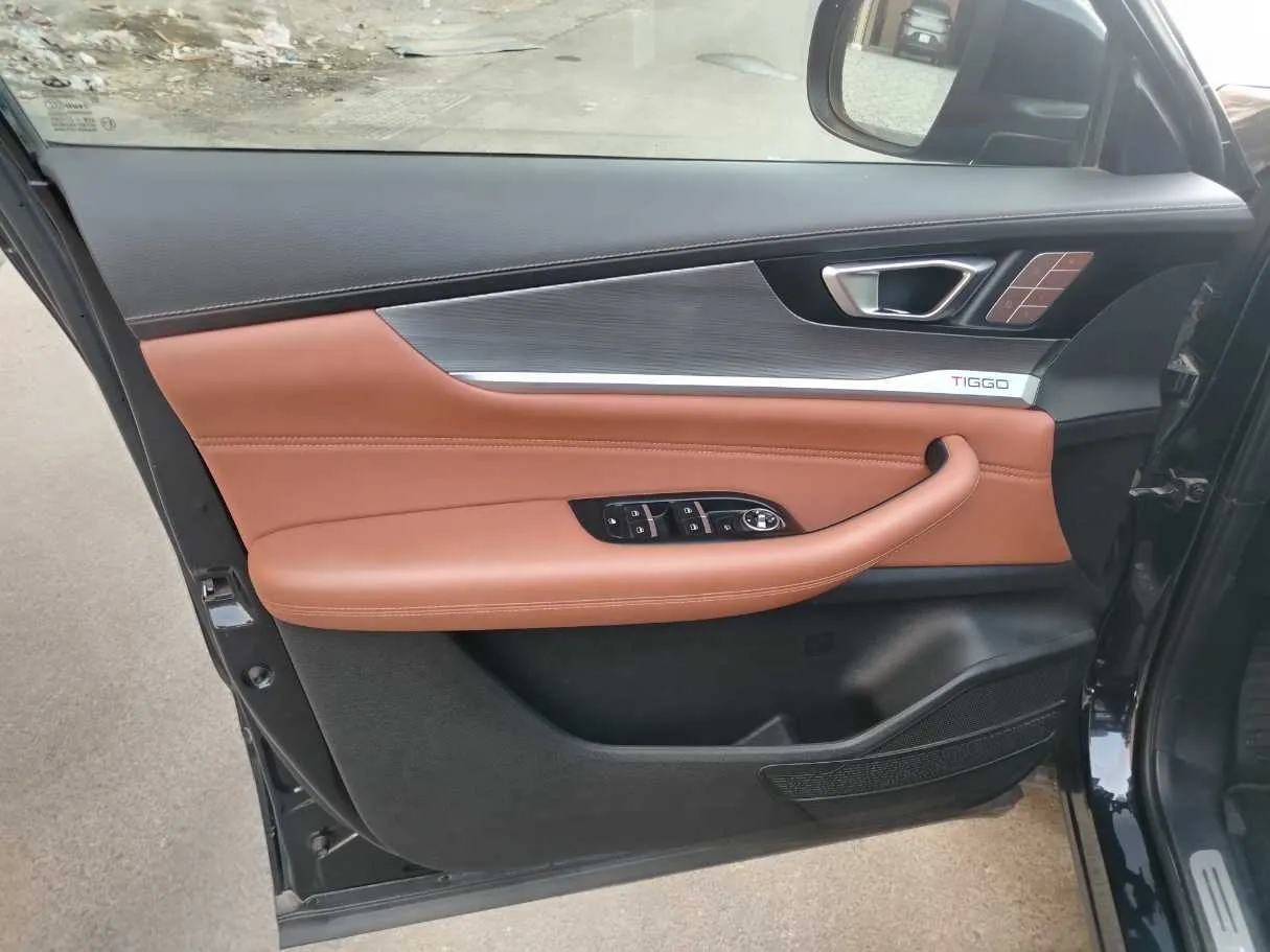 Car image 39