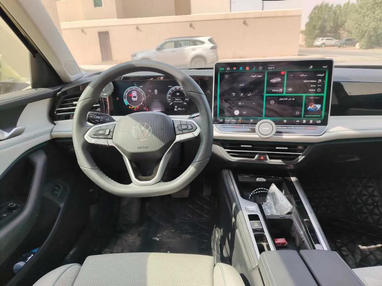 Car image 20
