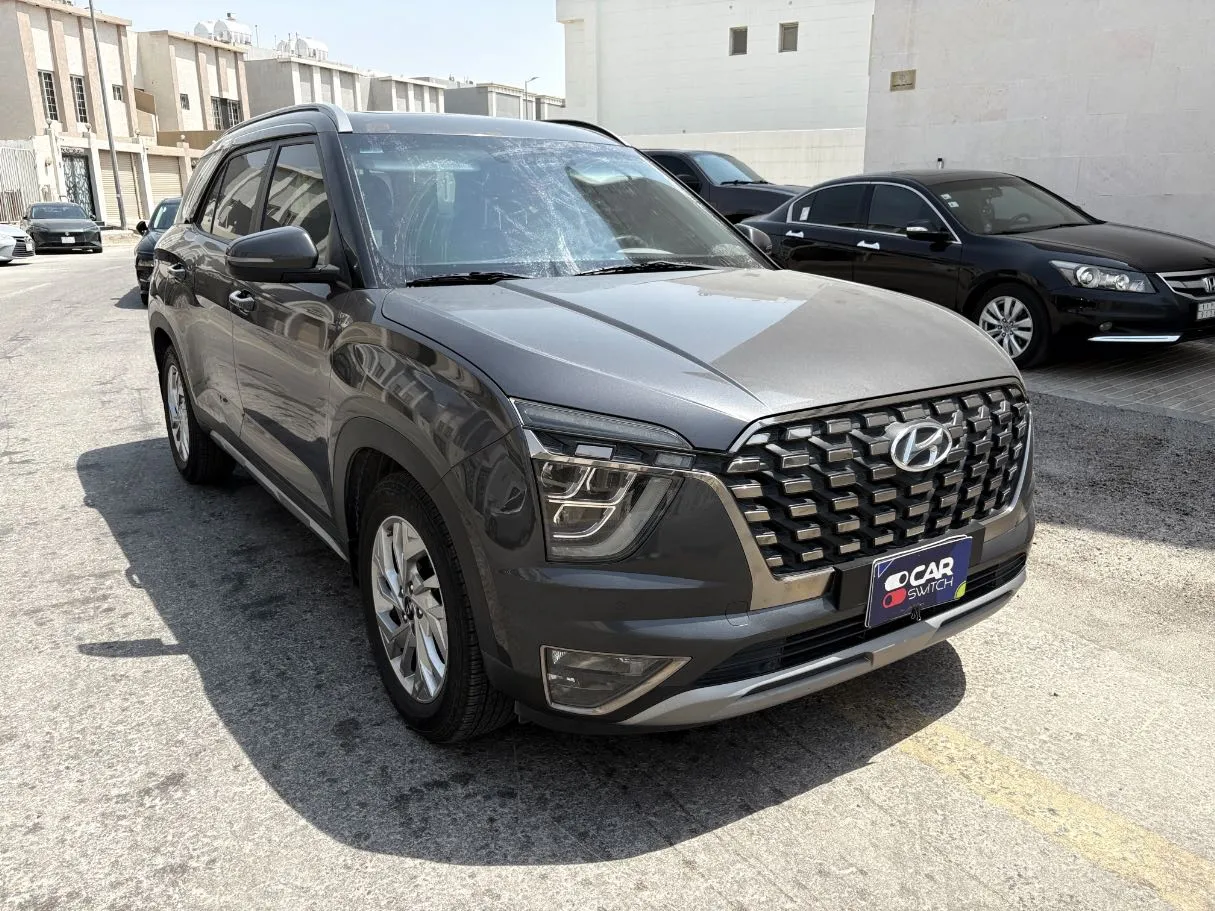 Car image 3