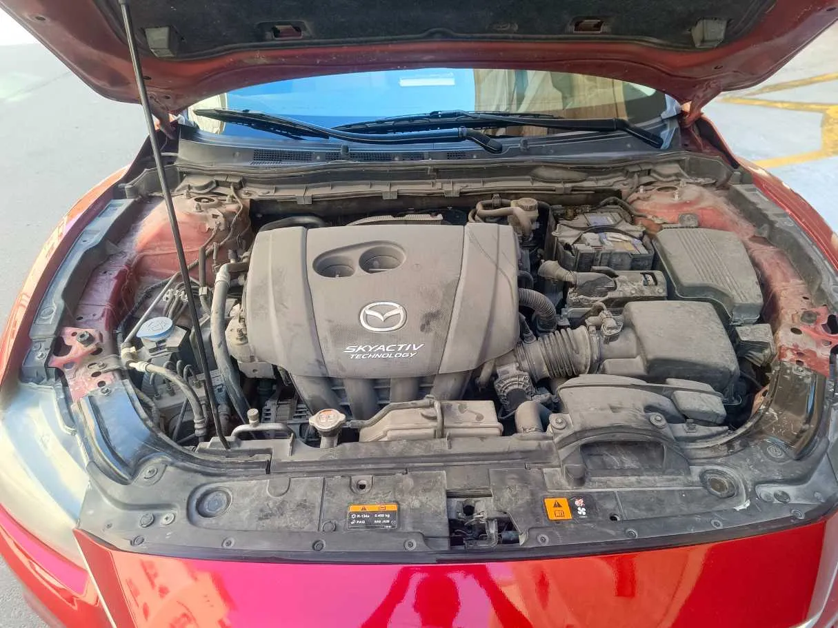 Car image 25