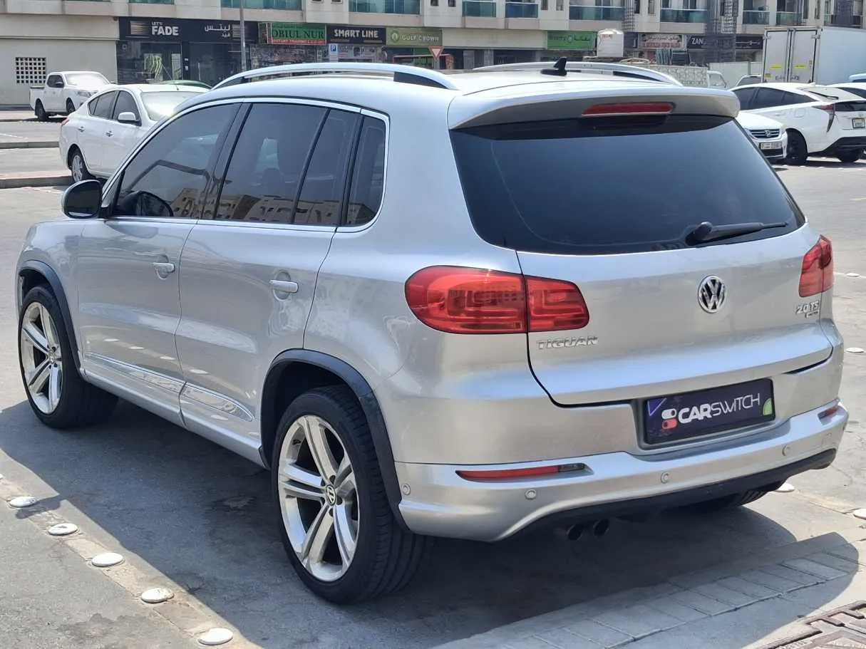 Car image 7