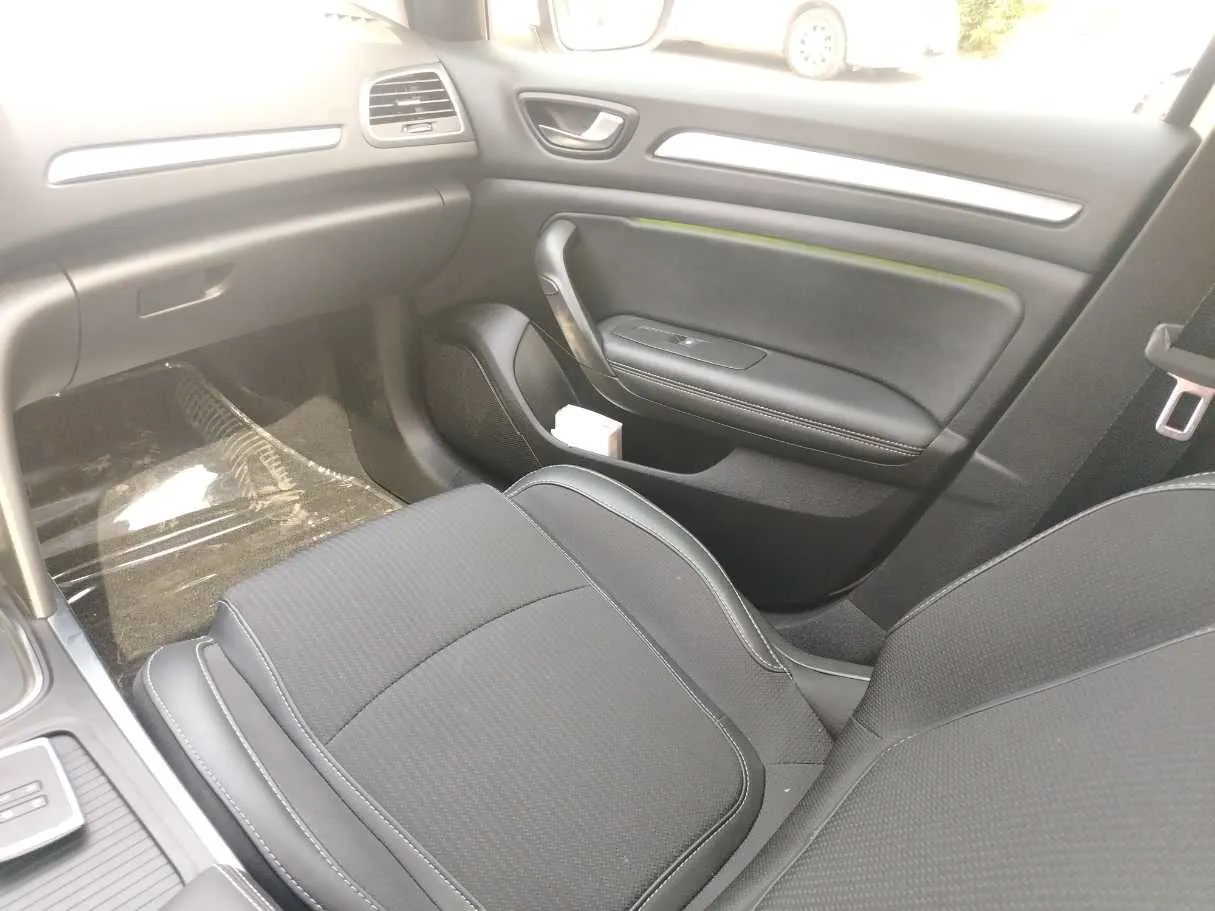 Car image 41