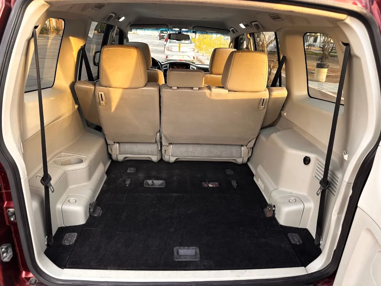 Car image 23