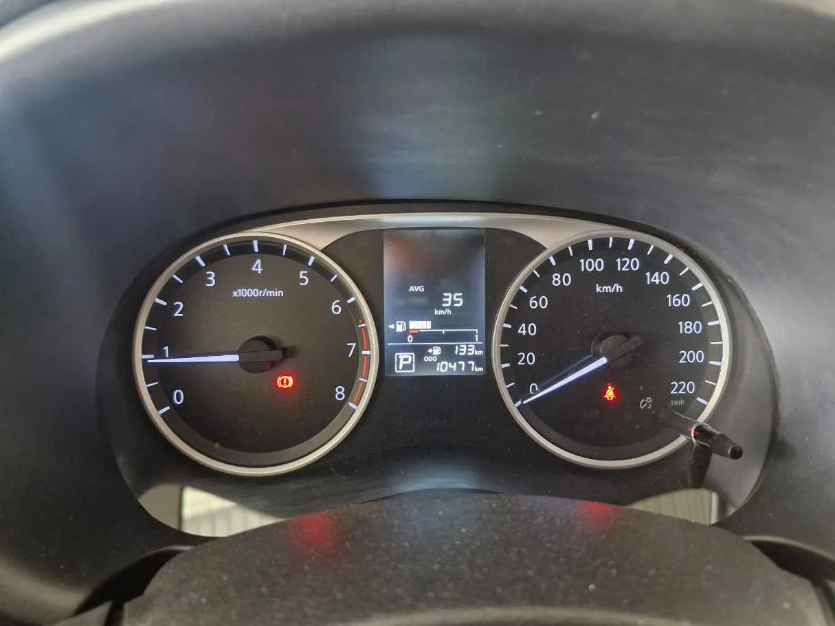 Car image 11