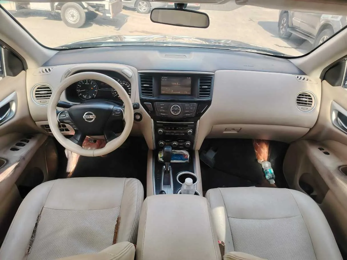 Car image 21