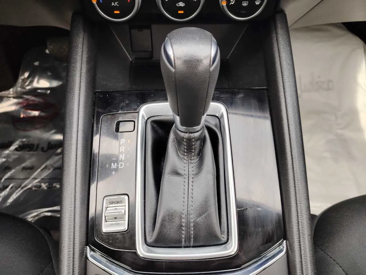 Car image 20