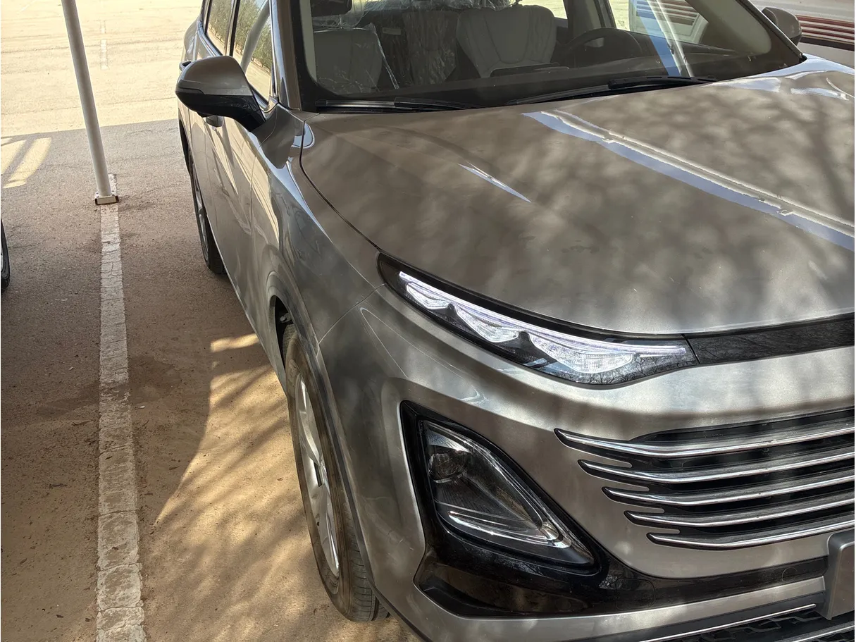 Car image 2