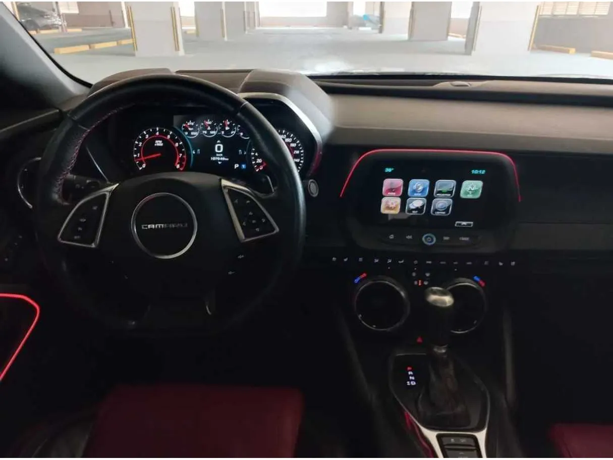Car image 16