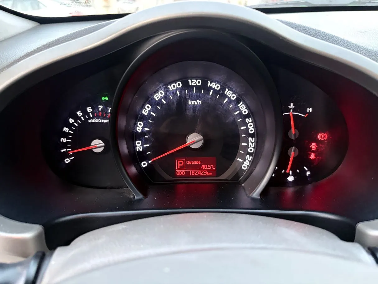 Car image 23