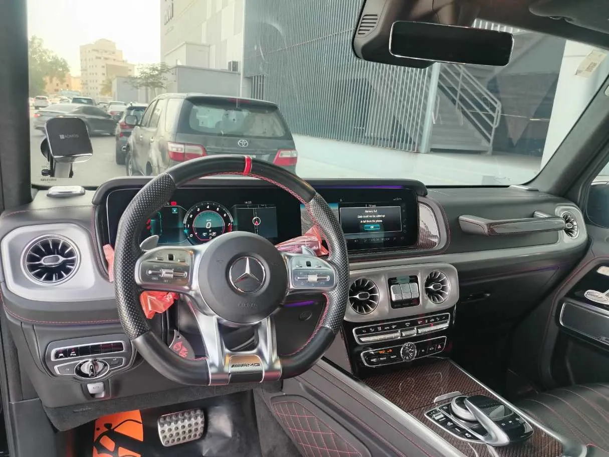 Car image 25
