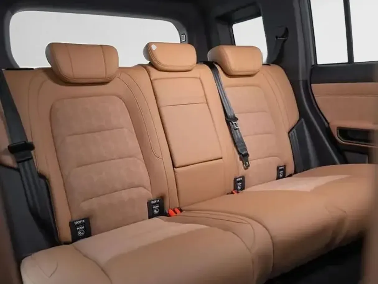 Car image 6