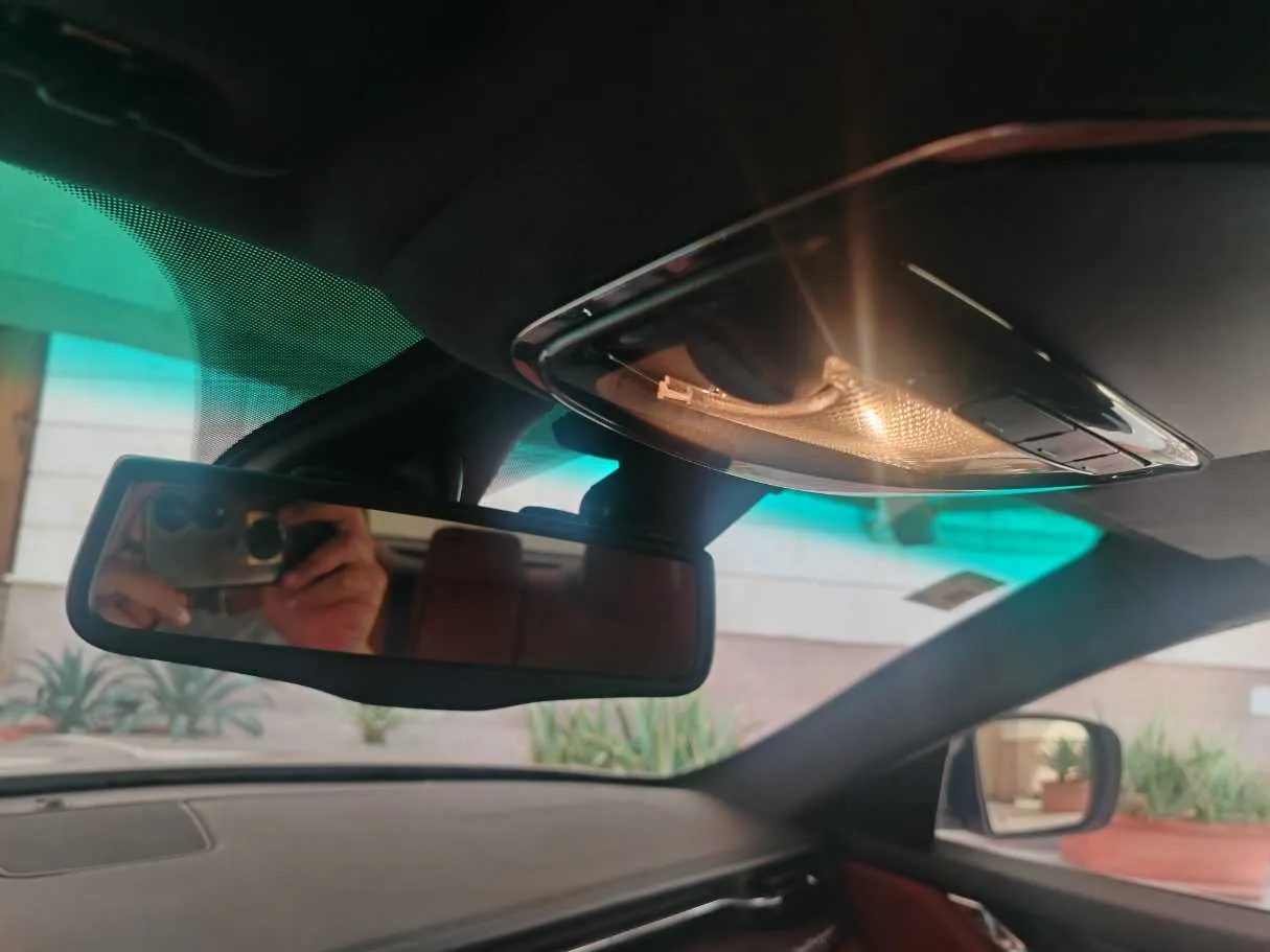 Car image 34