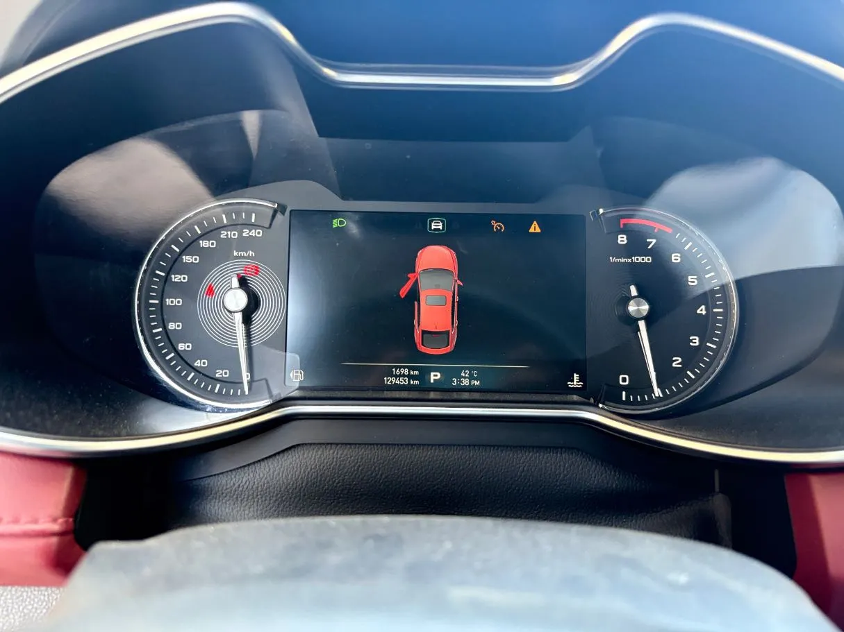 Car image 23