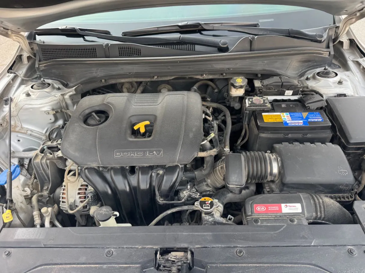 Car image 21