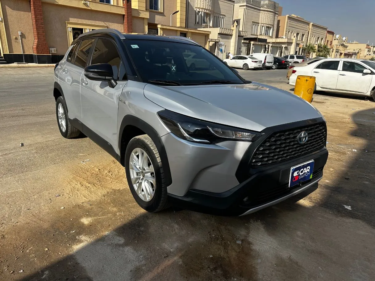 Car image 3