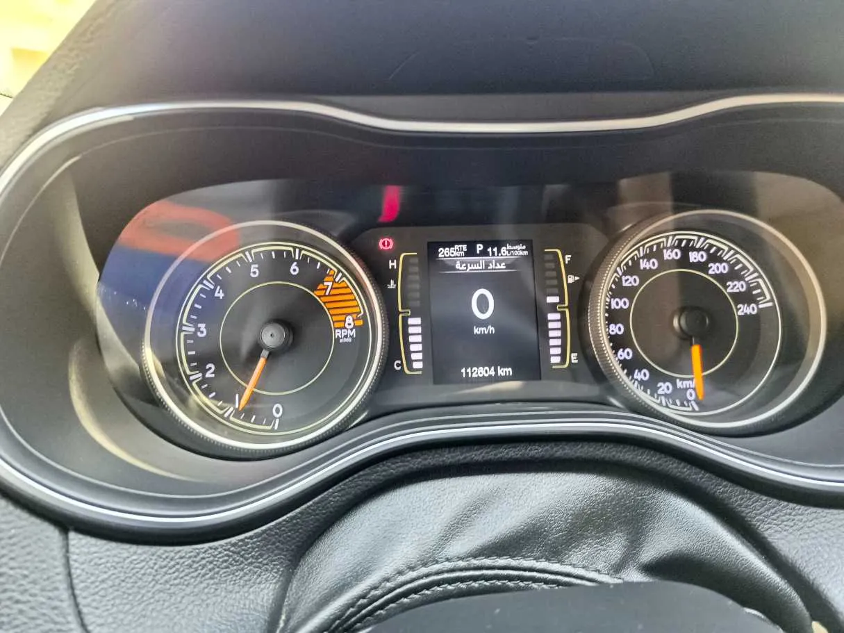 Car image 24