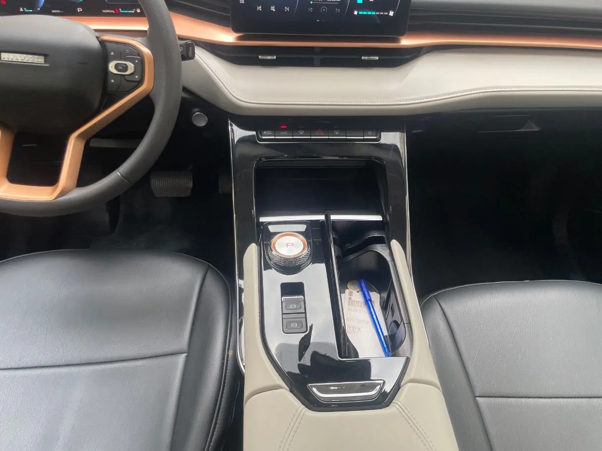 Car image 17