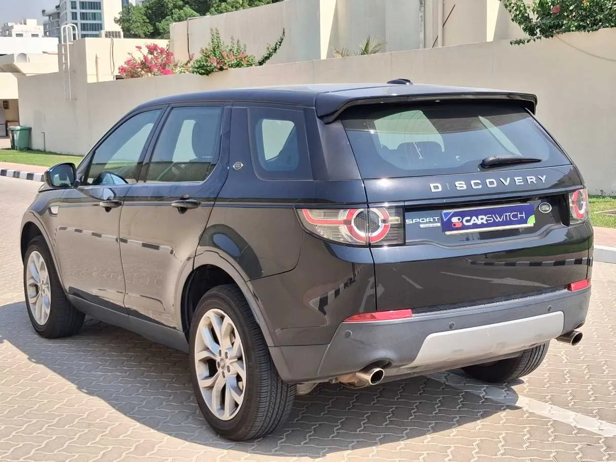 Car image 7