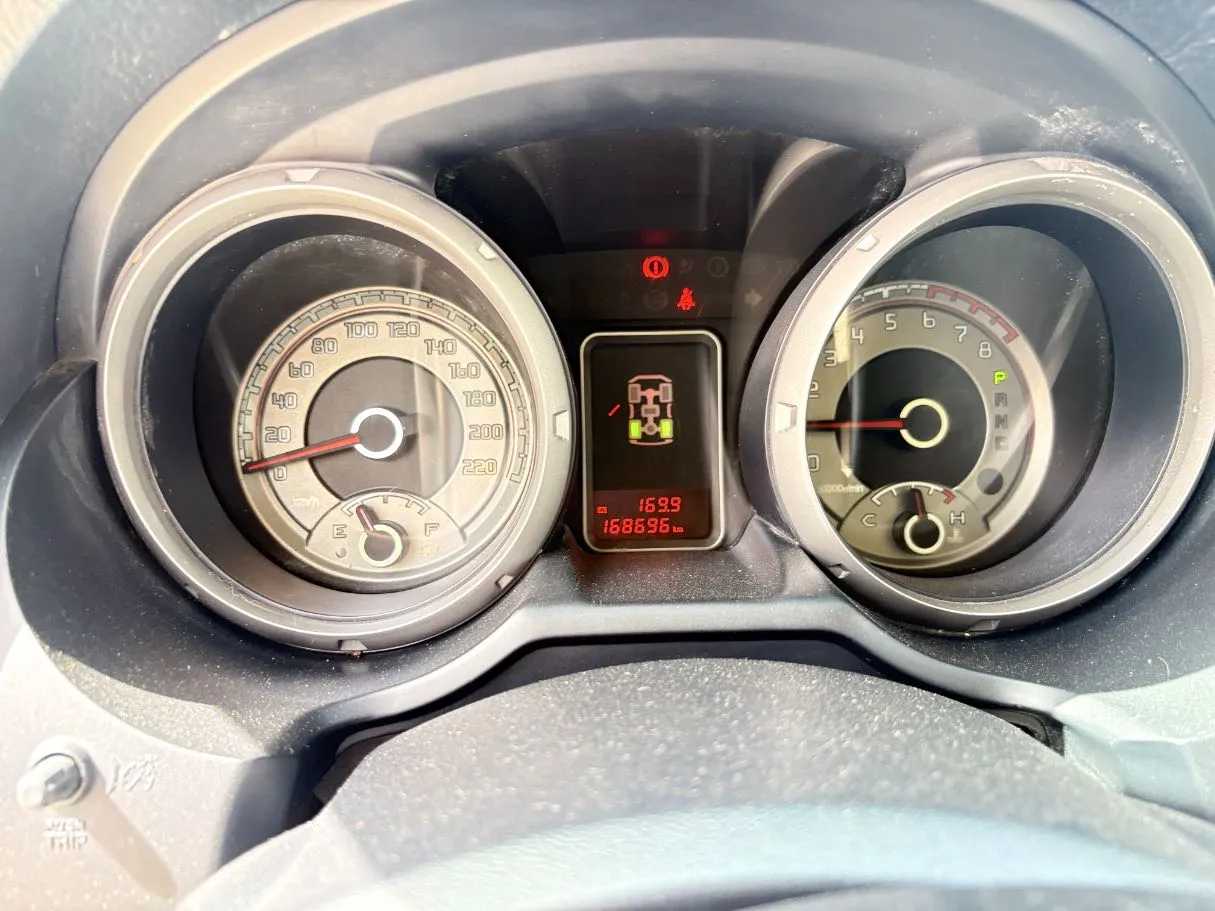 Car image 23