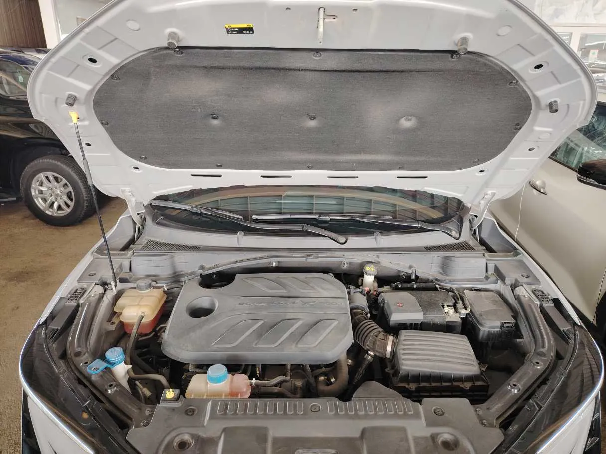 Car image 36