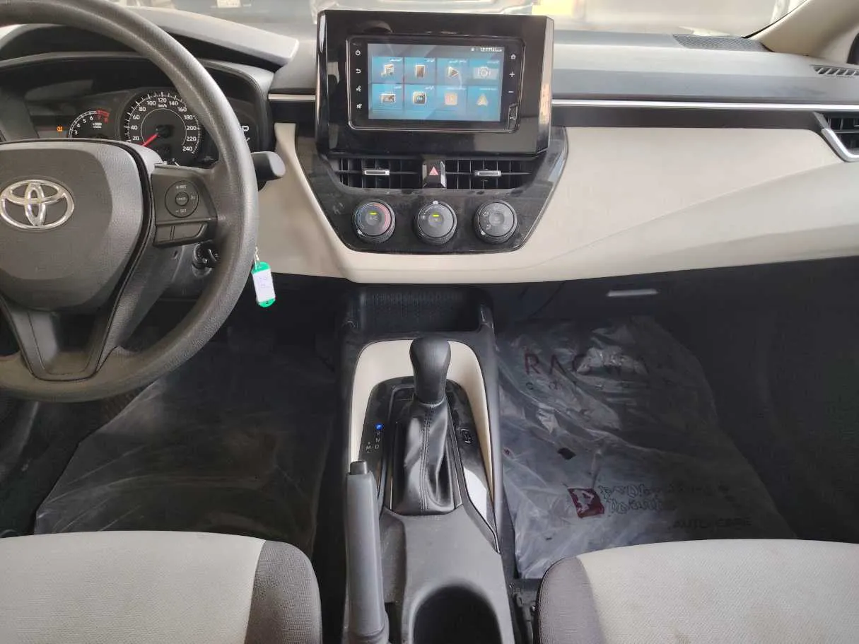 Car image 21
