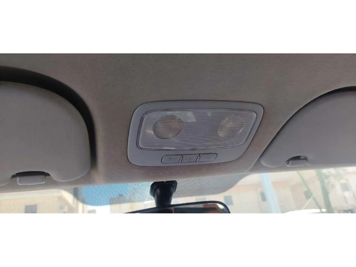 Car image 22