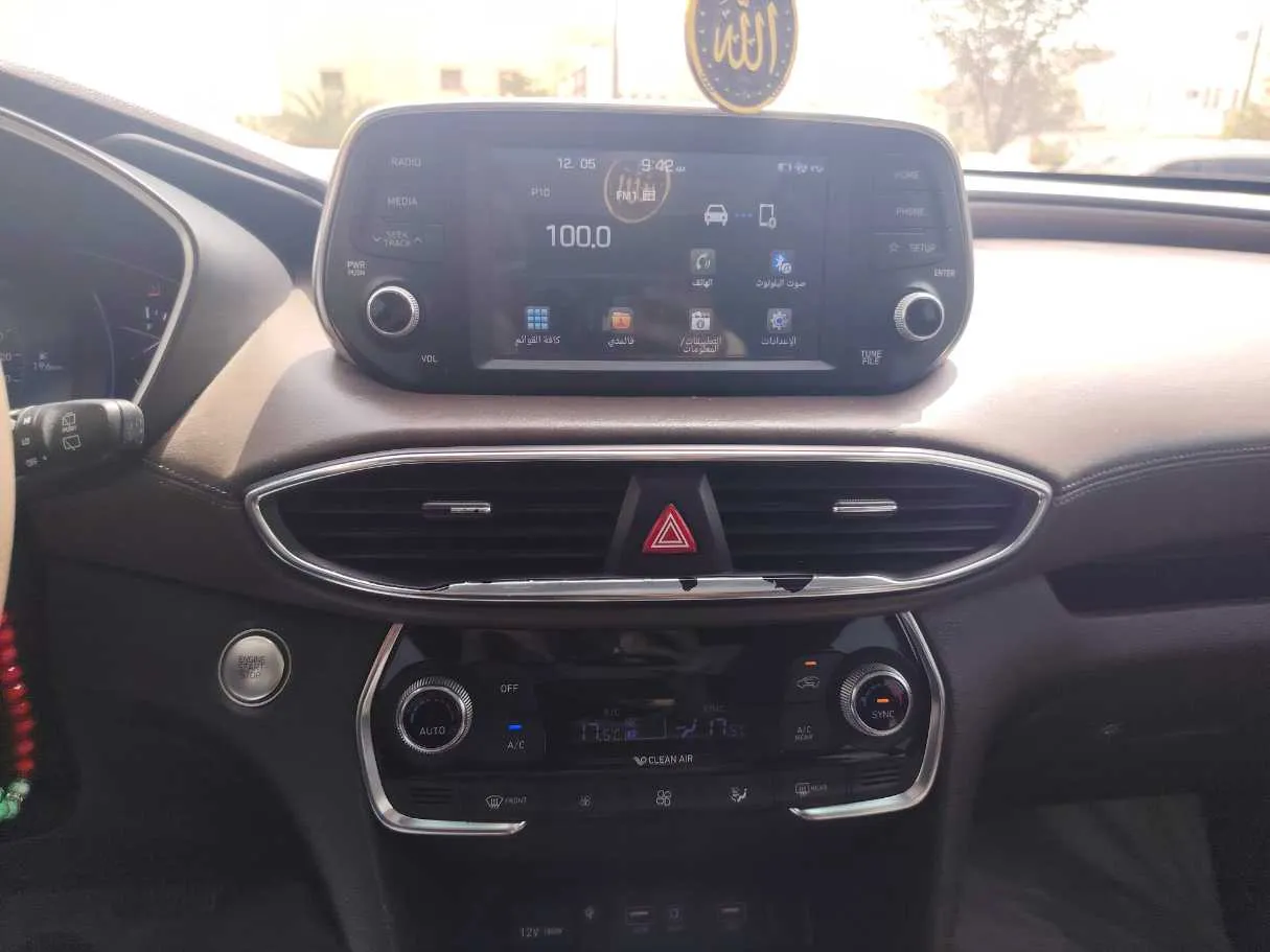 Car image 21
