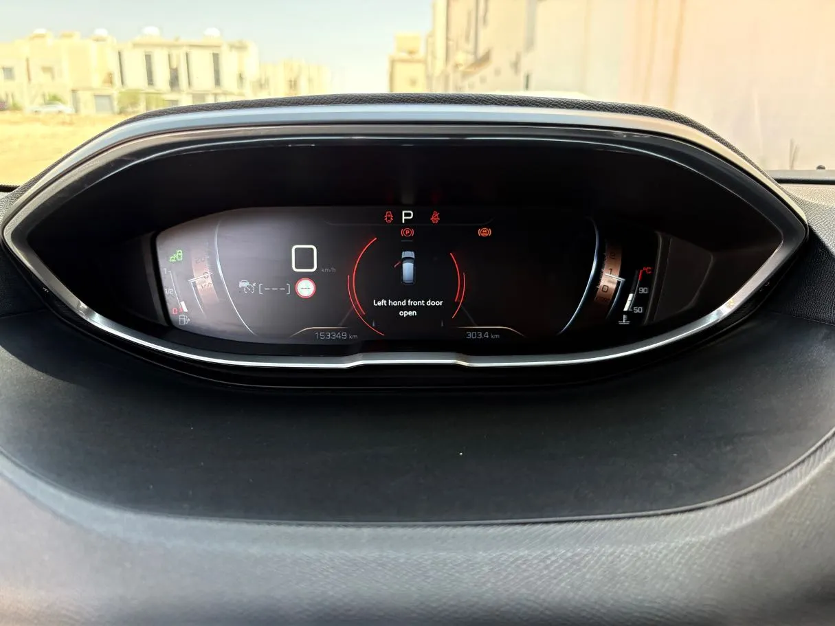 Car image 23