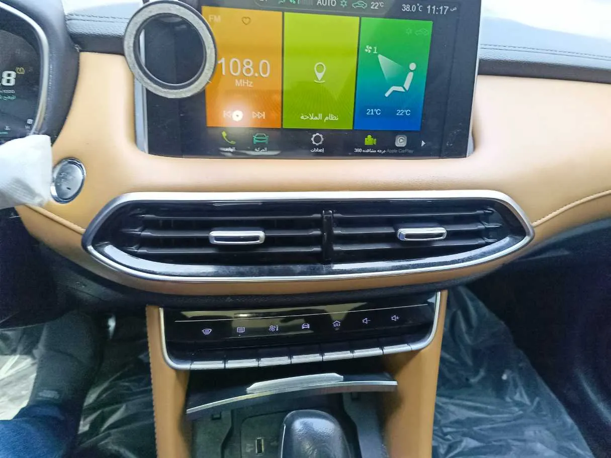 Car image 21