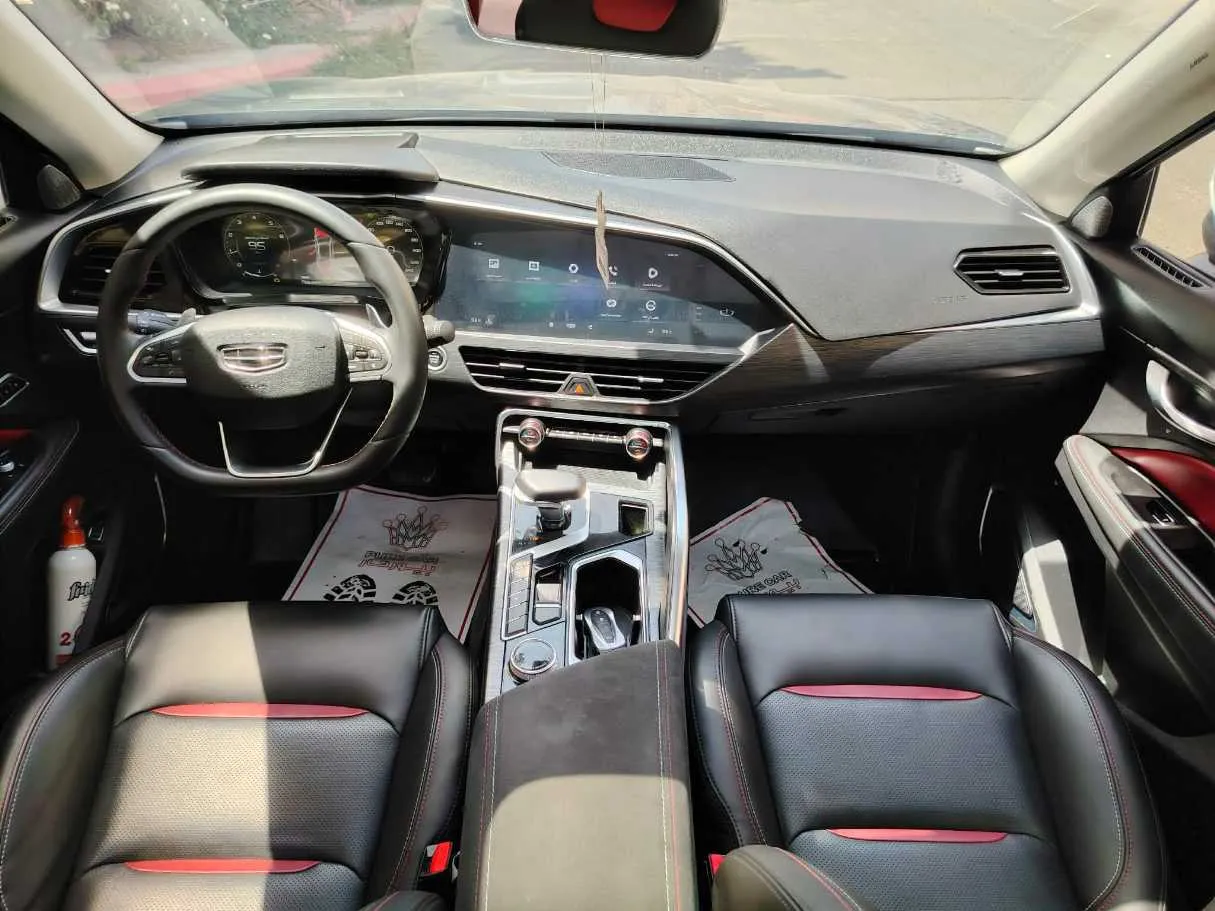 Car image 20