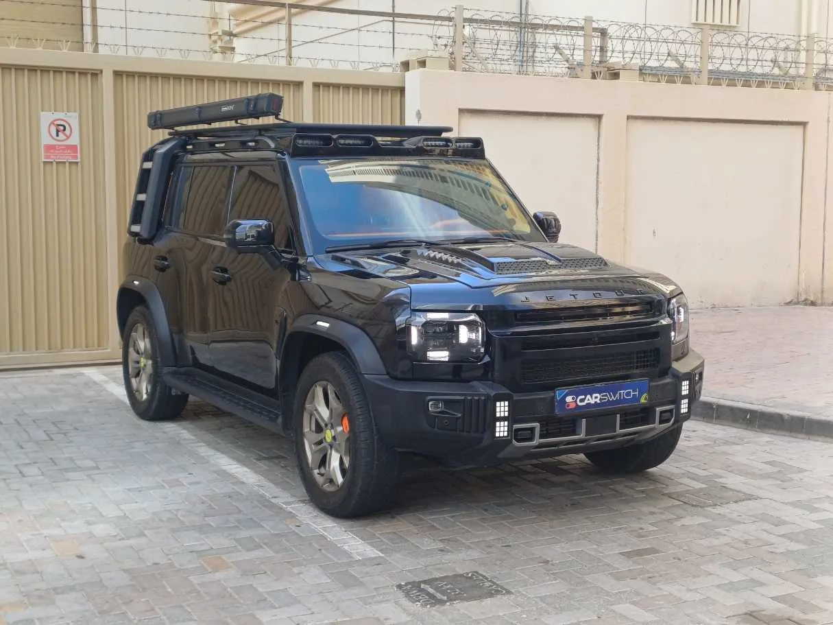 Car image 3