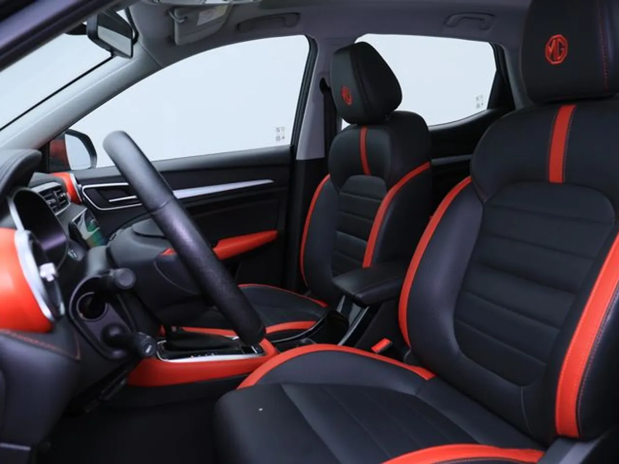 Car image 8