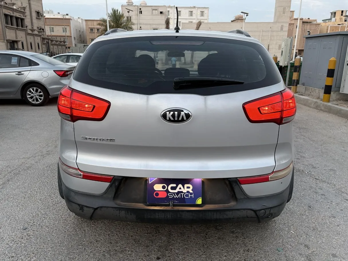 Car image 6